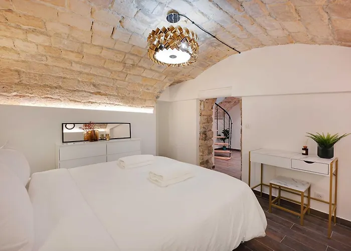 Charming 8p - Broca - Saint-germain - *